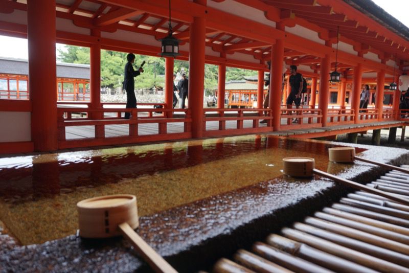 厳島神社の手水
